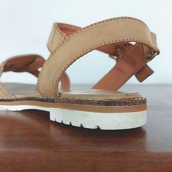 Chelsee Girl Diane oatmeal faux leather sandals 6.5 - Picture 13 of 15